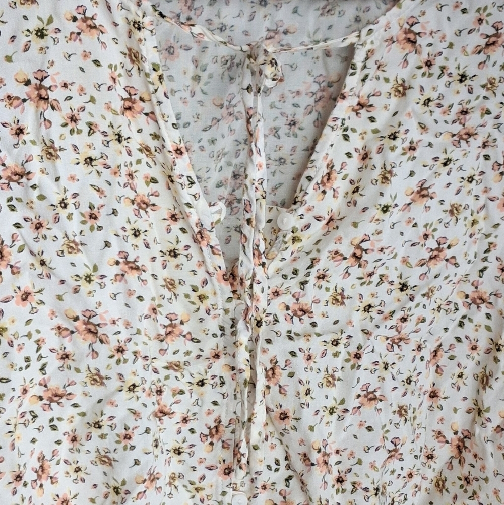 Floral Crop Tie Front Blouse